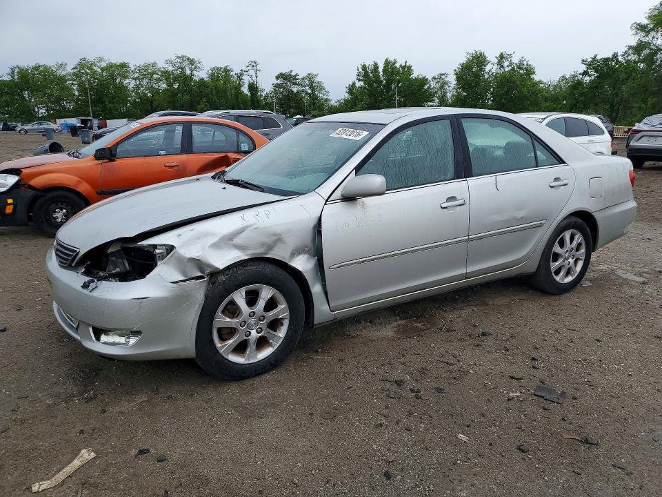 52813016 :رقم المزاد ، 4T1BE30K45U960690 vin ، 2005 Toyota Camry مزاد بيع