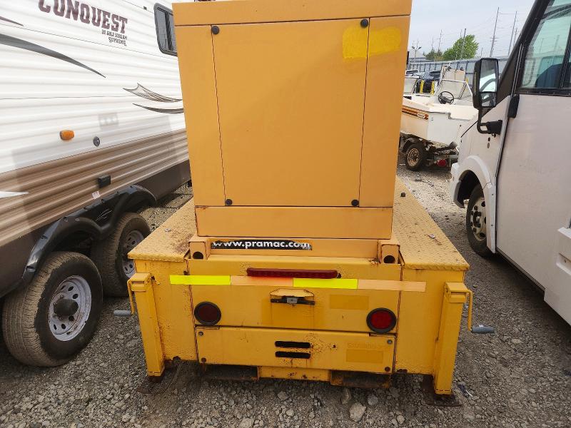 51119506 :رقم المزاد ، 1J9TF12119F402390 vin ، 2010 Urwi Industrial Equipment مزاد بيع