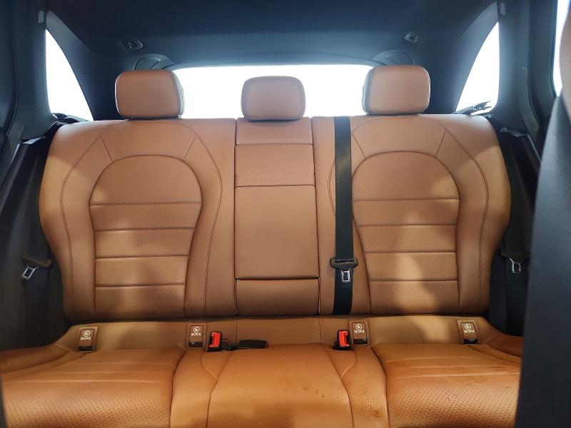 55320096 :رقم المزاد ، W1N0G8DB5NG029121 vin ، 2022 Mercedes-benz Glc مزاد بيع