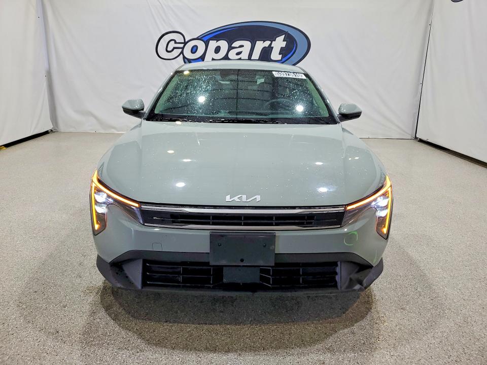 2025 Kia K4 მანქანა იყიდება აუქციონზე, vin: 3KPFT4DE7SE099148, აუქციონის ნომერი: 53973616