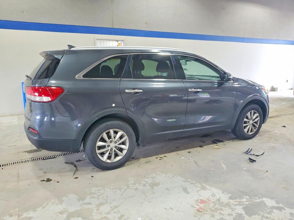 54729576 :رقم المزاد ، 5XYPG4A35JG353307 vin ، 2018 Kia Sorento مزاد بيع