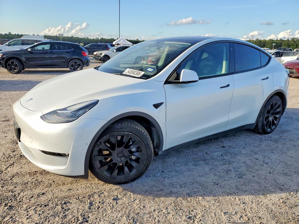 Продажа на аукционе авто 2022 Tesla Model Y, vin: 7SAYGAEE1NF313921, номер лота: 54890386