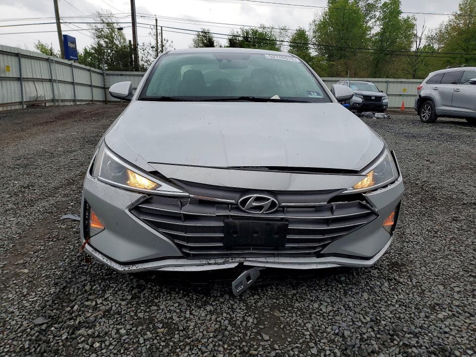 2020 Hyundai Elantra მანქანა იყიდება აუქციონზე, vin: 5NPD74LF4LH505941, აუქციონის ნომერი: 52740576