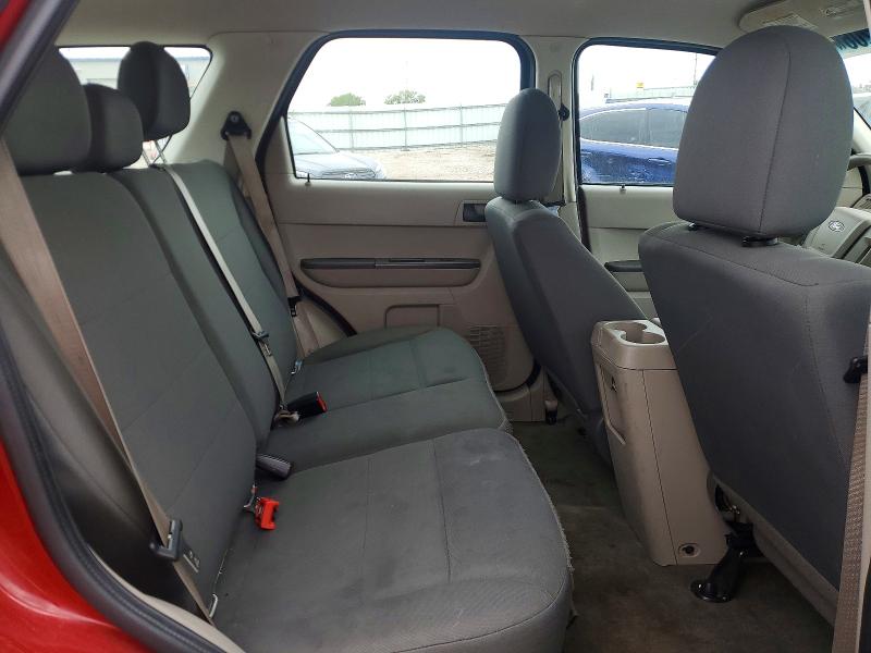 2010 Ford Escape მანქანა იყიდება აუქციონზე, vin: 1FMCU0C70AKC88131, აუქციონის ნომერი: 53031206