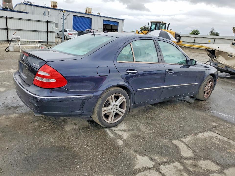 51882426 :رقم المزاد ، WDBUF87J26X207629 vin ، 2006 Mercedes-benz E مزاد بيع