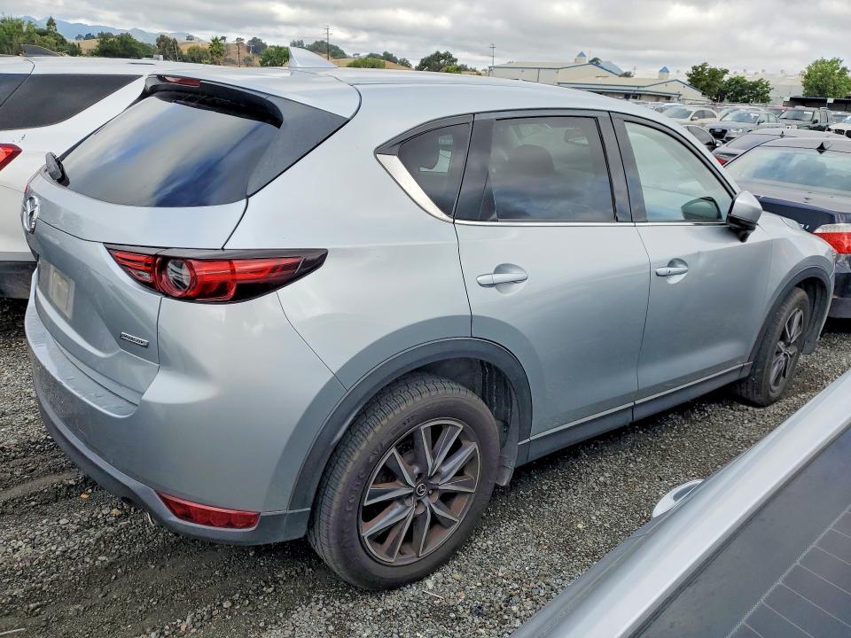 55152136 :رقم المزاد ، JM3KFADM7J0349062 vin ، 2018 Mazda Cx-5 مزاد بيع
