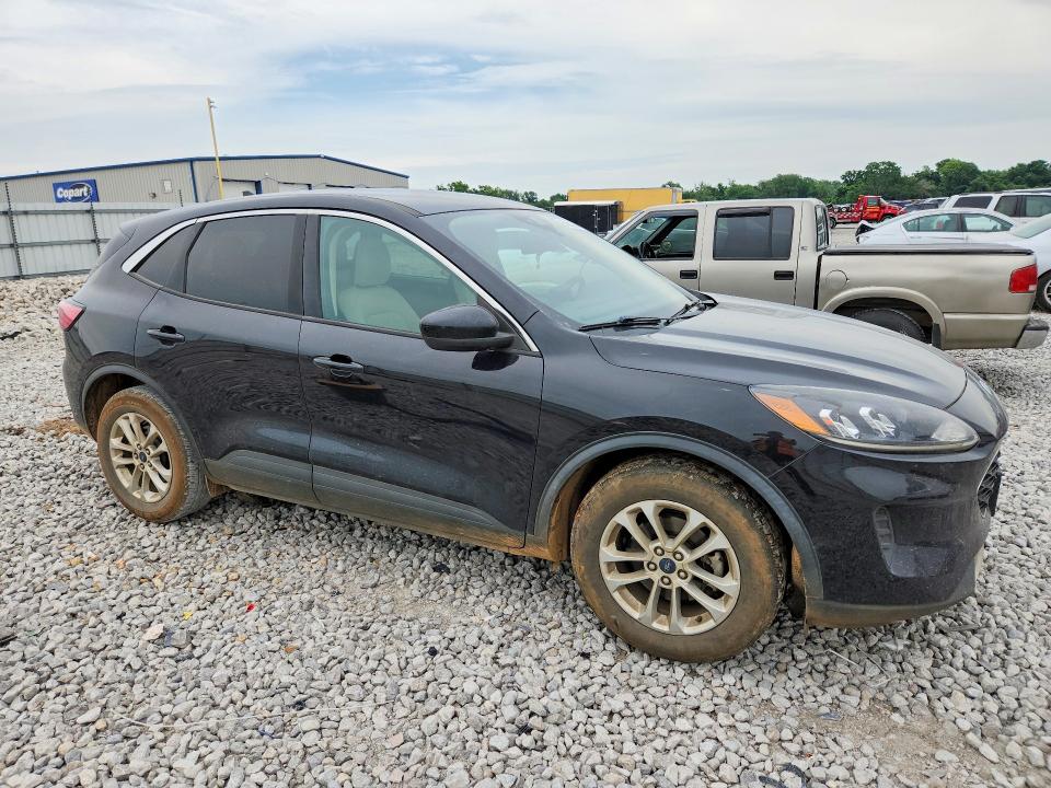 54551286 :رقم المزاد ، 1FMCU0G62LUB13050 vin ، 2020 Ford Escape مزاد بيع