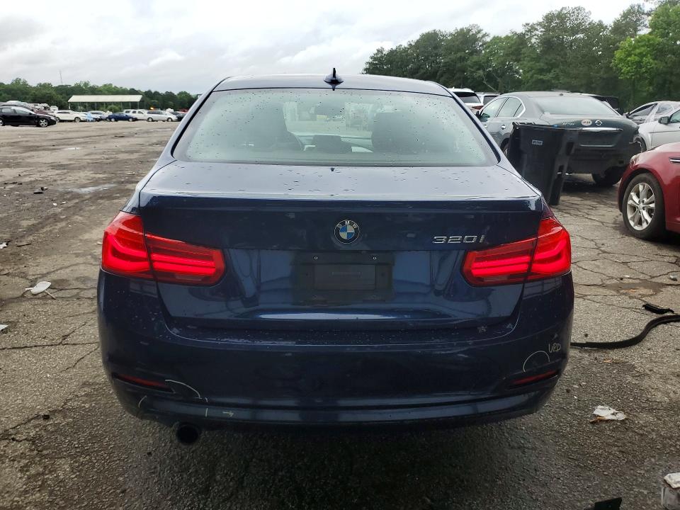 2018 Bmw 320 მანქანა იყიდება აუქციონზე, vin: WBA8E1G50JNU89805, აუქციონის ნომერი: 54236836