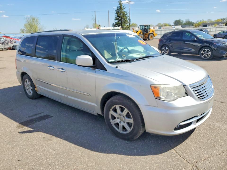 2011 Chrysler Town & Country მანქანა იყიდება აუქციონზე, vin: 2A4RR5DG2BR781964, აუქციონის ნომერი: 51847236