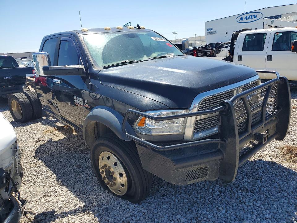 52902066 :رقم المزاد ، 3C7WRLFL3FG632789 vin ، 2015 Ram 4500 مزاد بيع