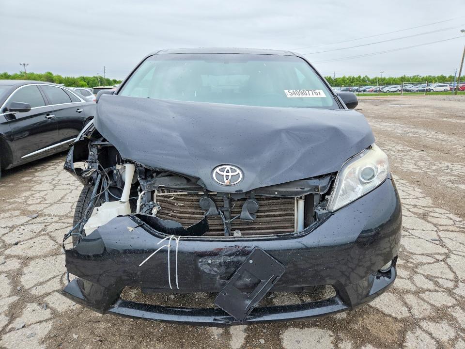 54090776 :رقم المزاد ، 5TDDK3DC6FS119680 vin ، 2015 Toyota Sienna مزاد بيع