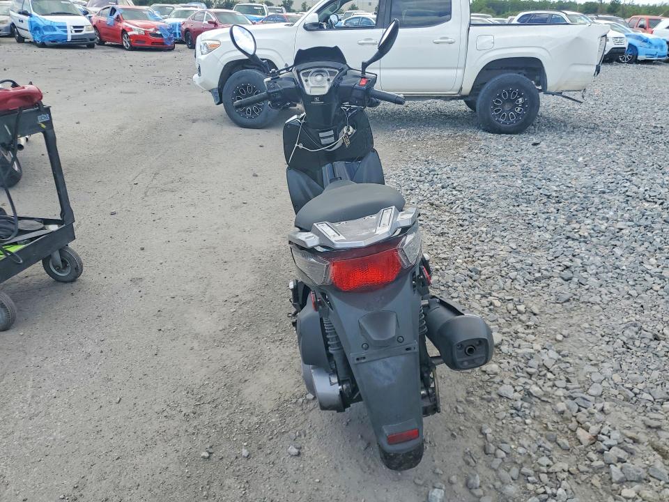52145776 :رقم المزاد ، RFBBFM295EB160559 vin ، 2014 Kymco Usa Inc People مزاد بيع