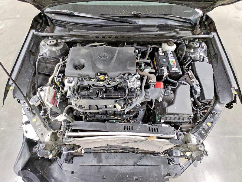 51633996 :رقم المزاد ، 4T1G11AK0NU043301 vin ، 2022 Toyota Camry مزاد بيع