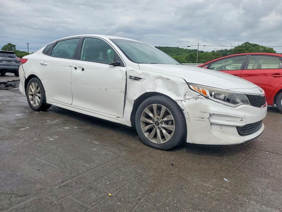 2017 Kia Optima მანქანა იყიდება აუქციონზე, vin: 5XXGT4L39HG146362, აუქციონის ნომერი: 54817816