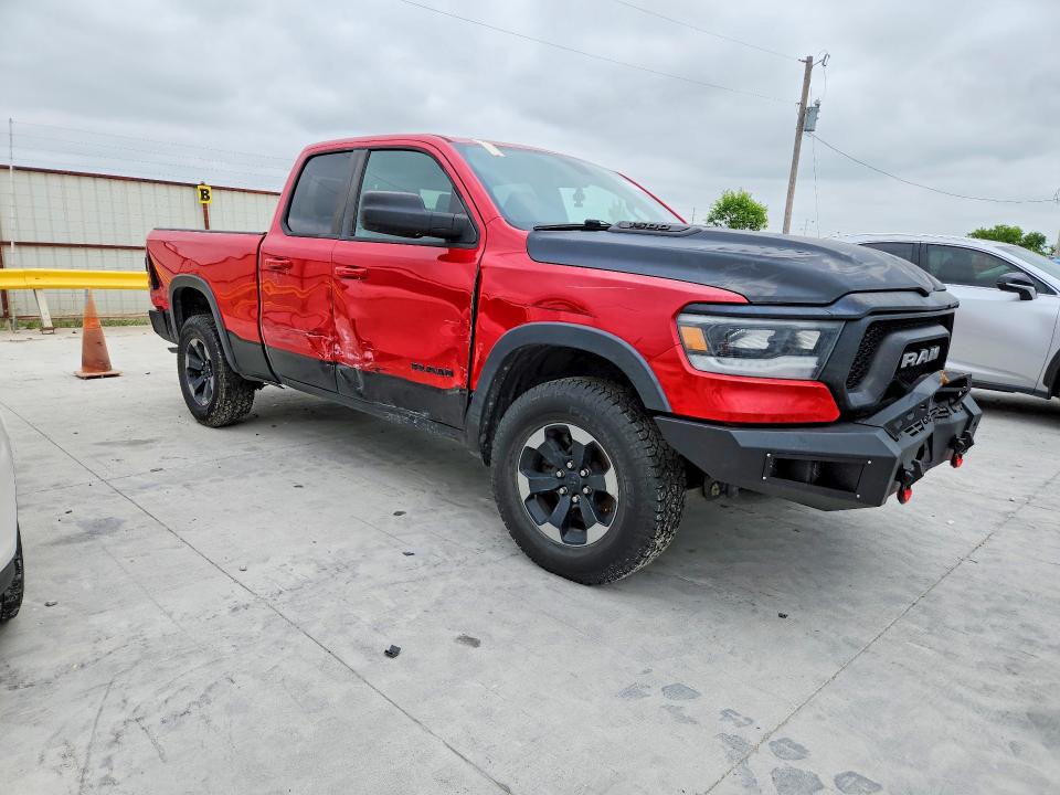 53777916 :رقم المزاد ، 1C6SRFET3LN258242 vin ، 2020 Ram 1500 مزاد بيع
