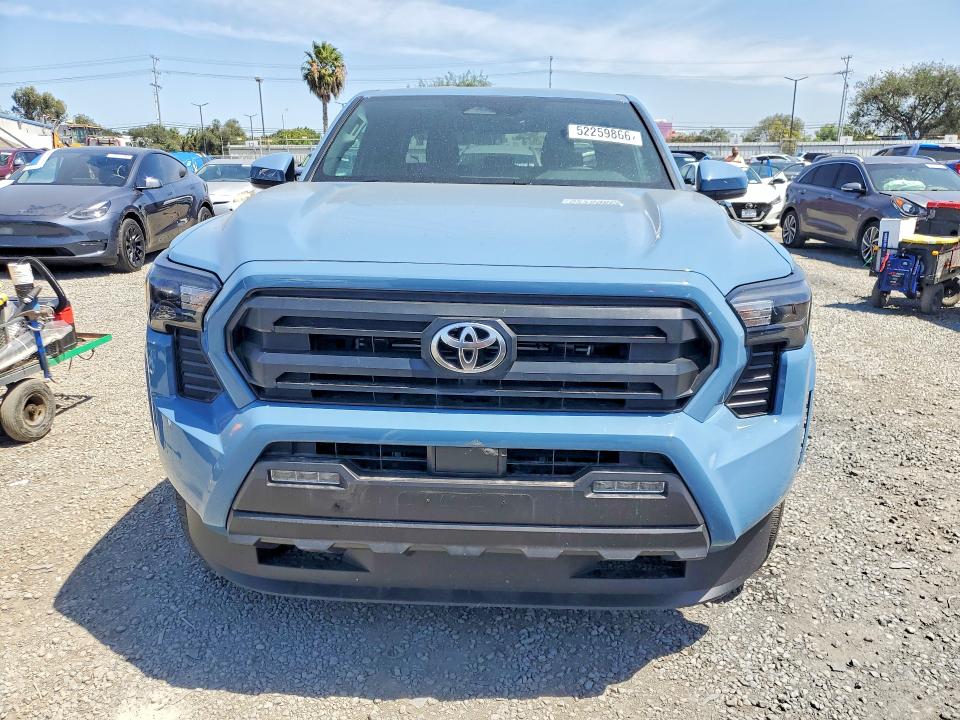 2026 Toyota Tacoma მანქანა იყიდება აუქციონზე, vin: 3TMKB5FN8TM058927, აუქციონის ნომერი: 52259866