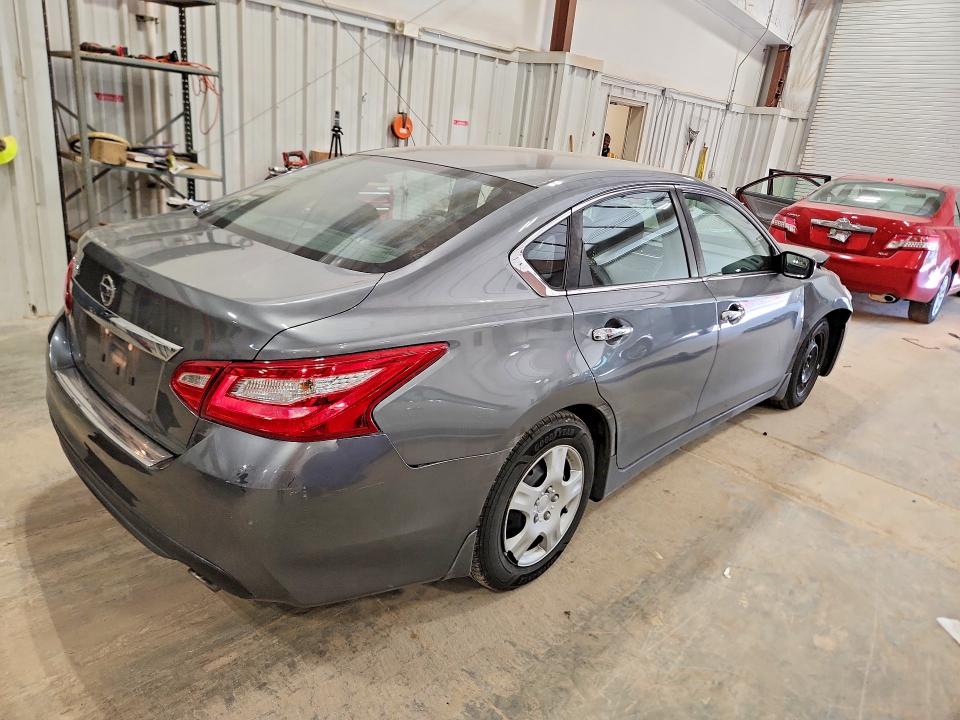 2016 Nissan Altima მანქანა იყიდება აუქციონზე, vin: 1N4AL3AP7GC253727, აუქციონის ნომერი: 53327366