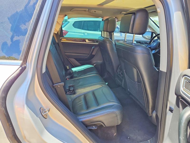 53438656 :رقم المزاد ، WVGEF9BPXCD007789 vin ، 2012 Volkswagen Touareg مزاد بيع