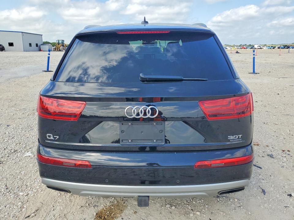 2018 Audi Q7 მანქანა იყიდება აუქციონზე, vin: WA1VAAF76JD045932, აუქციონის ნომერი: 55139036