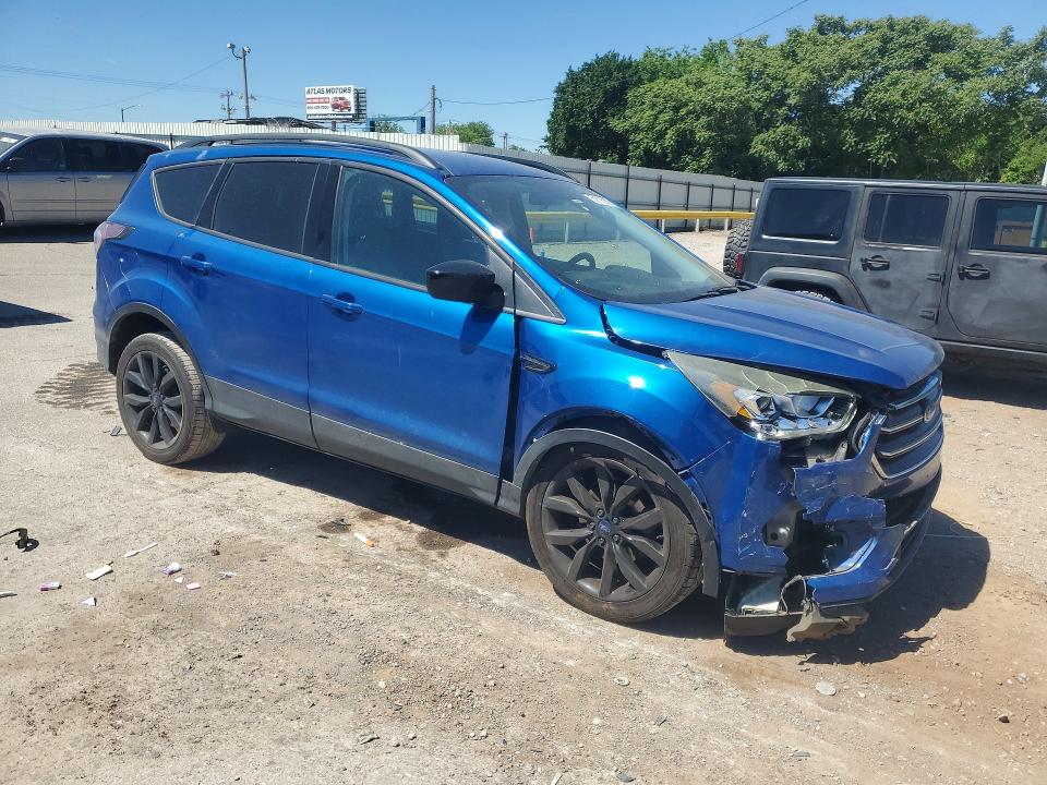 Продаж на аукціоні авто 2017 Ford Escape, vin: 1FMCU0GD4HUA80915, номер лоту: 52706306