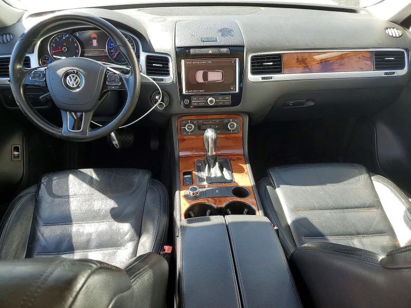 2011 Volkswagen Touareg მანქანა იყიდება აუქციონზე, vin: WVGFF9BP9BD006779, აუქციონის ნომერი: 54816426