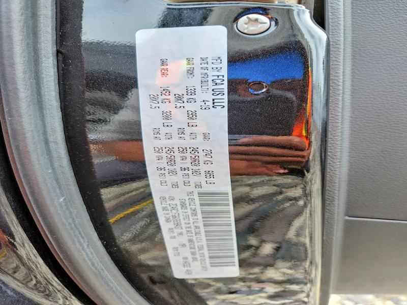 54677276 :رقم المزاد ، 2C4RC1FG6KR698437 vin ، 2019 Chrysler Pacifica مزاد بيع