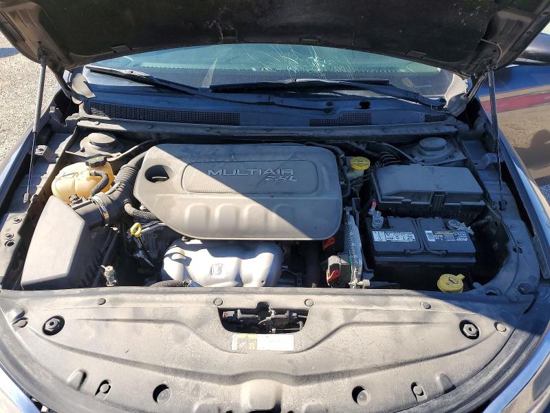 Продаж на аукціоні авто 2015 Chrysler 200, vin: 1C3CCCAB0FN668208, номер лоту: 53239616
