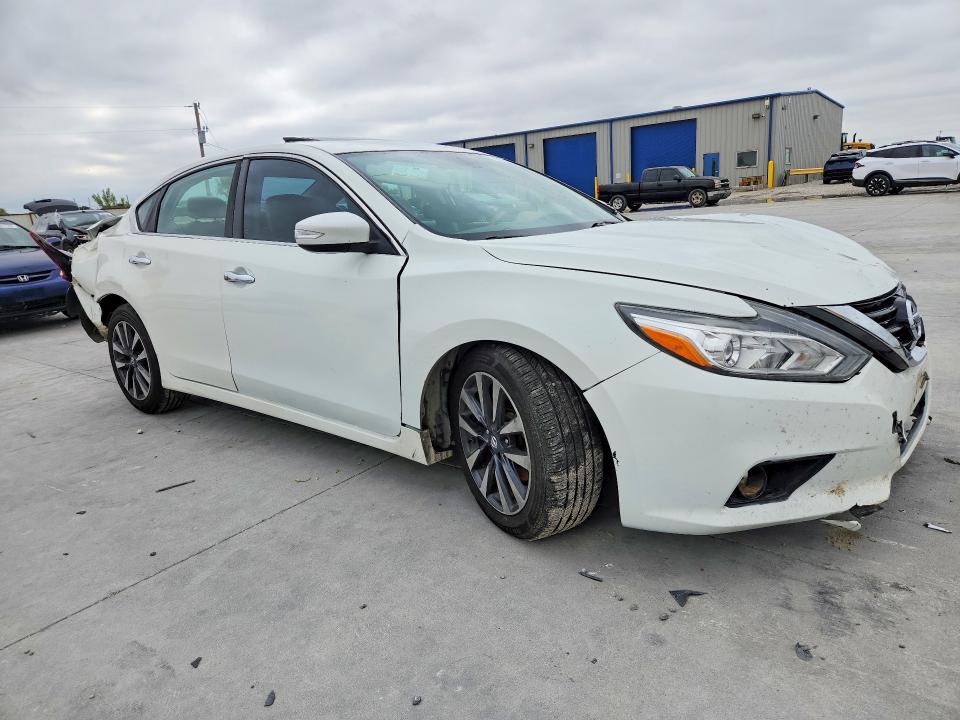 Продаж на аукціоні авто 2016 Nissan Altima, vin: 1N4AL3AP5GC184262, номер лоту: 52783636