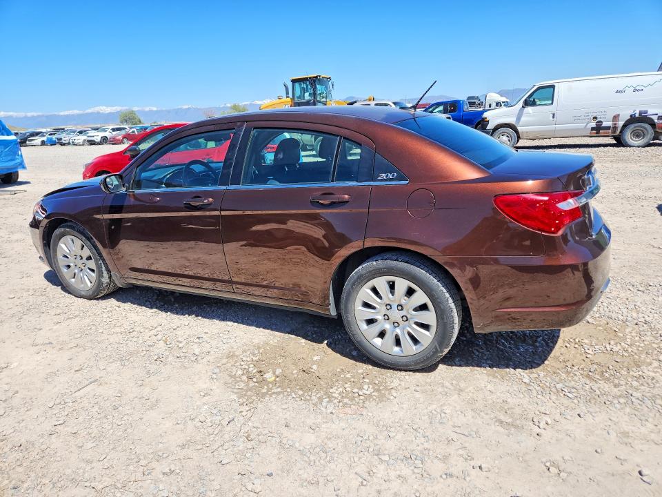 52030726 :رقم المزاد ، 1C3CCBAGXDN723623 vin ، 2013 Chrysler 200 مزاد بيع