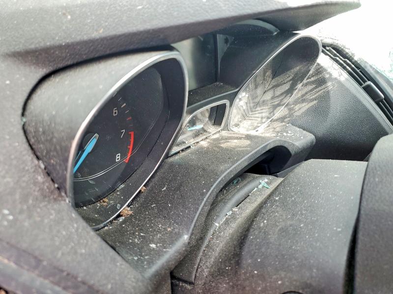 53645326 :رقم المزاد ، 1FMCU0GXXGUA33249 vin ، 2016 Ford Escape مزاد بيع