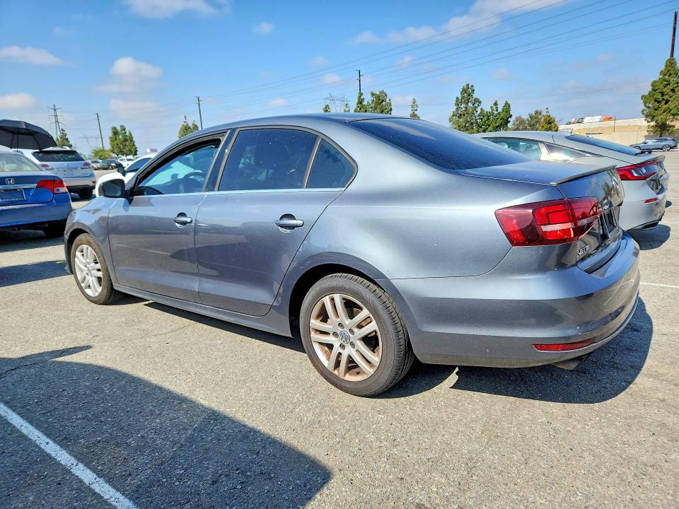 51540286 :رقم المزاد ، 3VW2B7AJ1HM336216 vin ، 2017 Volkswagen Jetta مزاد بيع