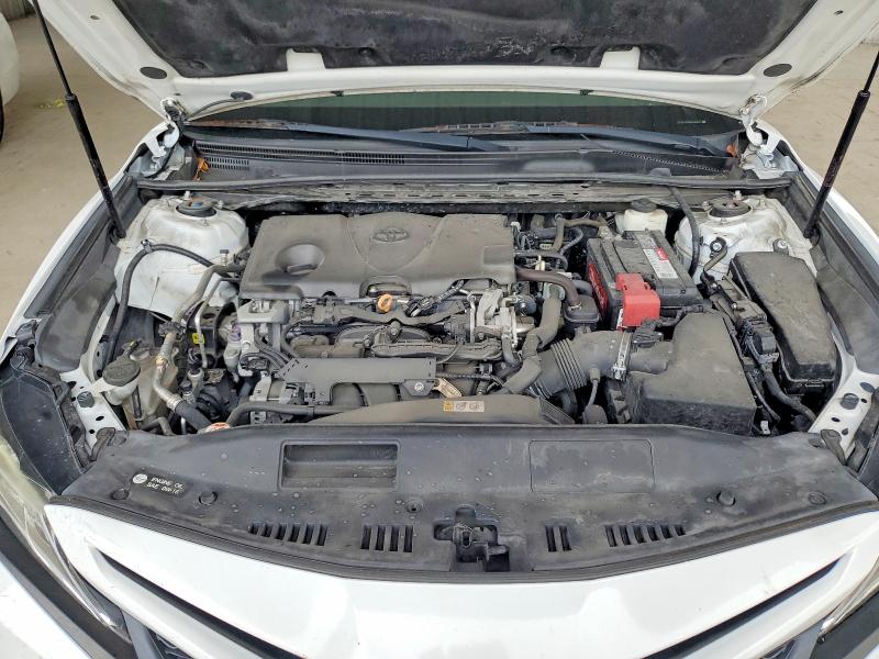 51474256 :رقم المزاد ، 4T1B11HK0KU163921 vin ، 2019 Toyota Camry مزاد بيع