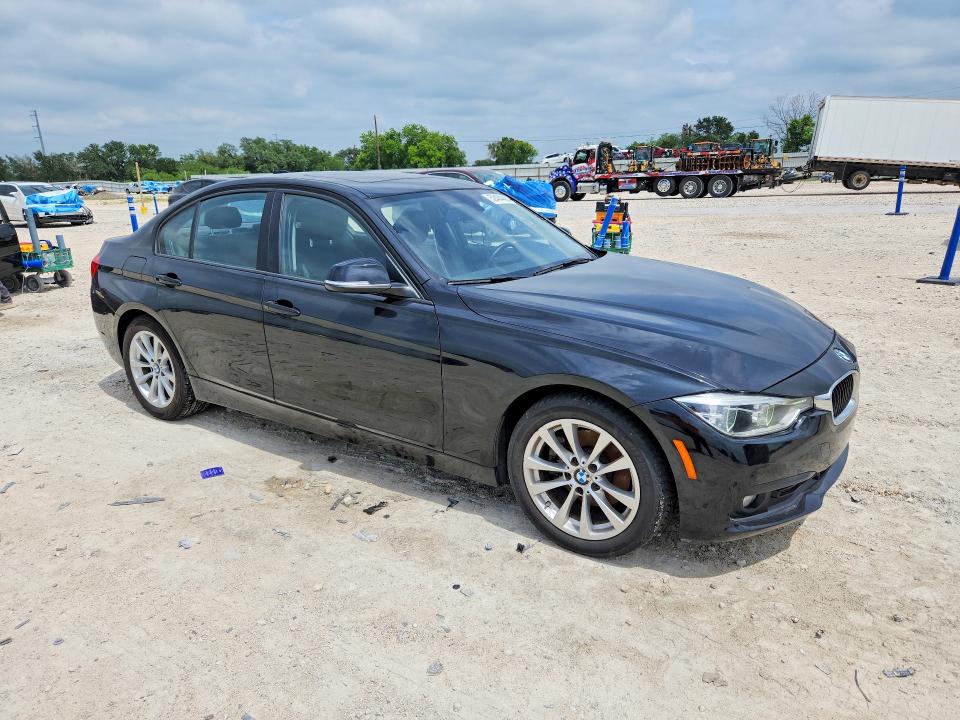 52484436 :رقم المزاد ، WBA8E1G59JNU90189 vin ، 2018 Bmw 320 مزاد بيع