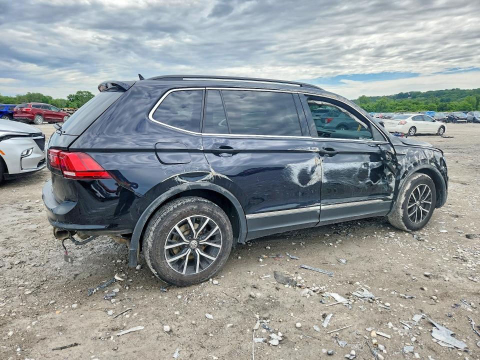 Продажа на аукционе авто 2021 Volkswagen Tiguan, vin: 3VV3B7AX3MM105955, номер лота: 54091846