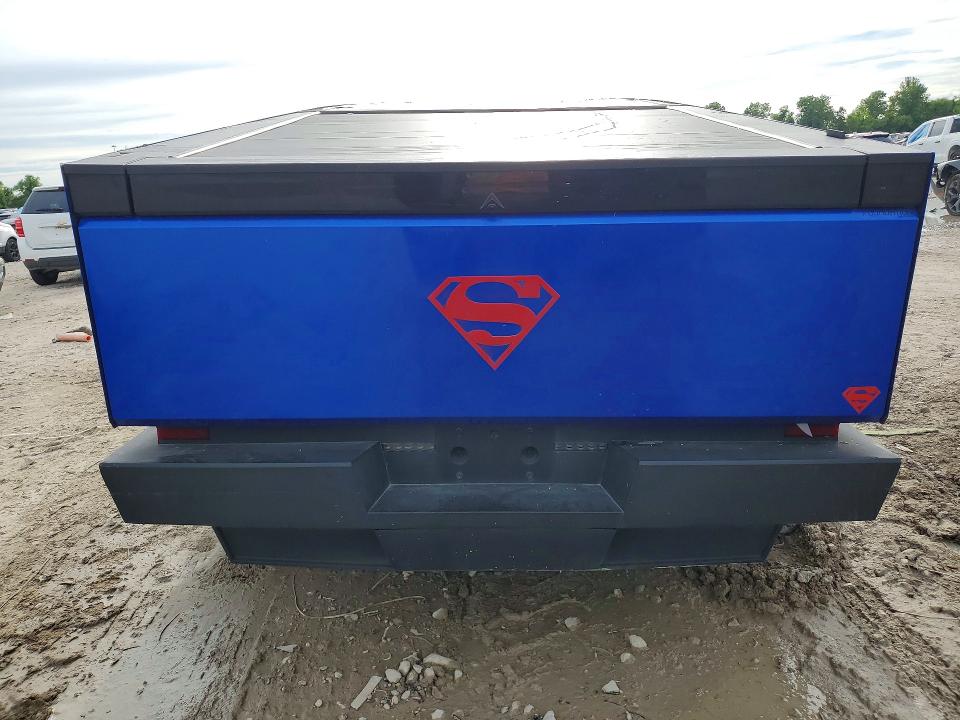 53884706 :رقم المزاد ، 7G2CEHED8RA022443 vin ، 2024 Tesla Cybertruck مزاد بيع