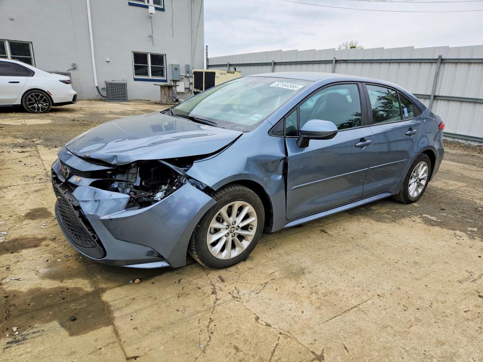 52164566 :رقم المزاد ، 5YFVPMAE8NP295056 vin ، 2022 Toyota Corolla مزاد بيع