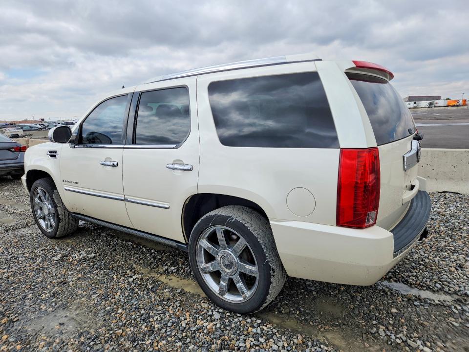 2008 Cadillac Escalade მანქანა იყიდება აუქციონზე, vin: 1GYFK63878R208743, აუქციონის ნომერი: 52728296