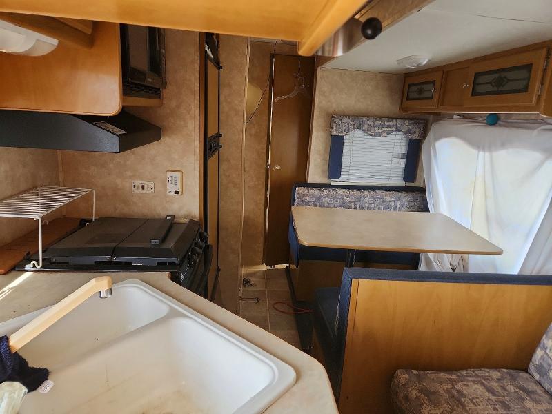Продажа на аукционе авто 2004 Dutchmen Sprt26ldsl, vin: 47CTDDN264G513588, номер лота: 52155536
