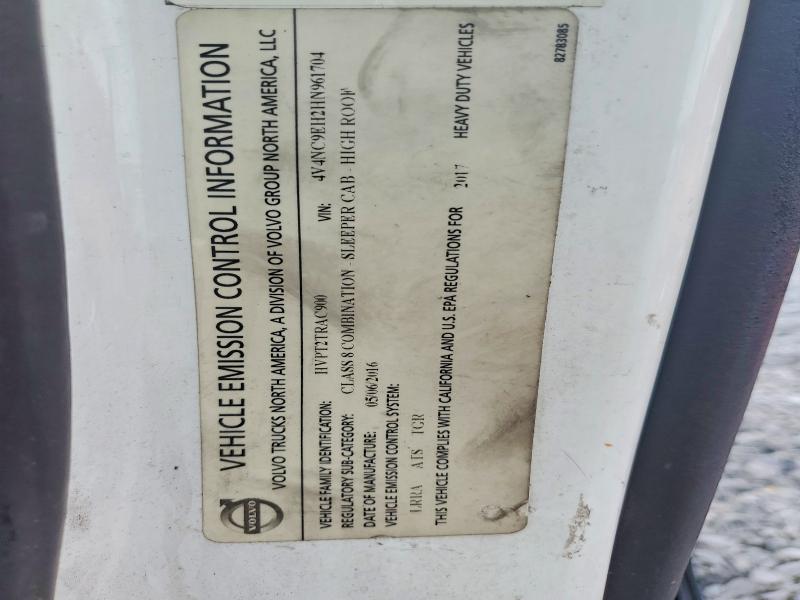 2017 Volvo Vn მანქანა იყიდება აუქციონზე, vin: 4V4NC9EH2HN961704, აუქციონის ნომერი: 55559786