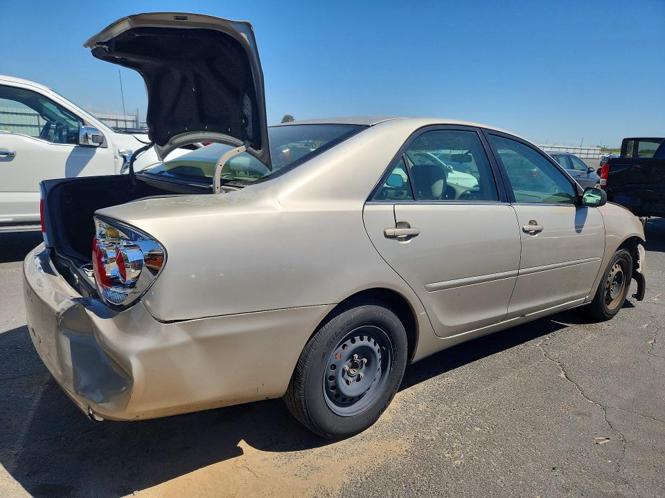 52864856 :رقم المزاد ، 4T1BE30K75U001266 vin ، 2005 Toyota Camry مزاد بيع
