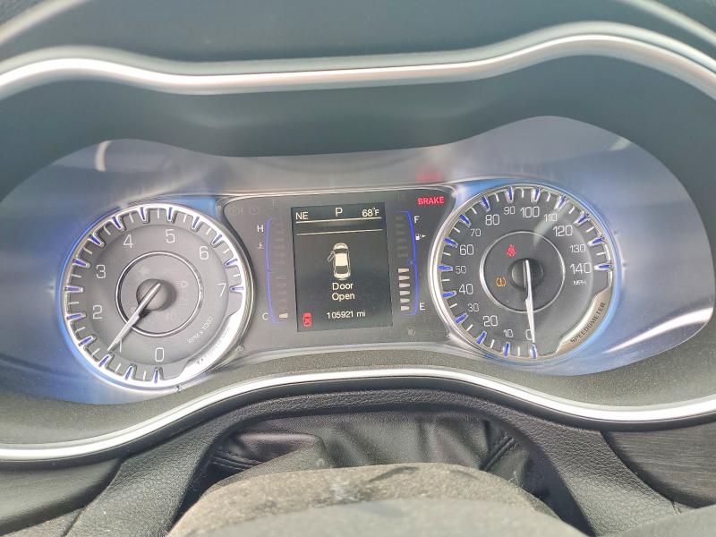 2015 Chrysler 200 მანქანა იყიდება აუქციონზე, vin: 1C3CCCAB6FN614511, აუქციონის ნომერი: 53070316