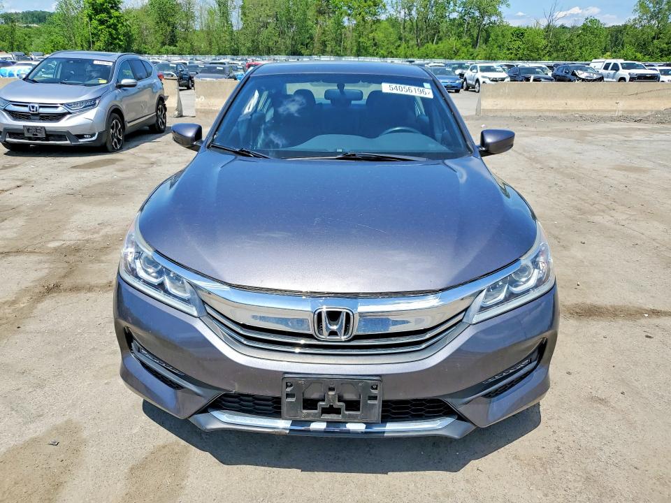 2017 Honda Accord მანქანა იყიდება აუქციონზე, vin: 1HGCR2F18HA222601, აუქციონის ნომერი: 54056196