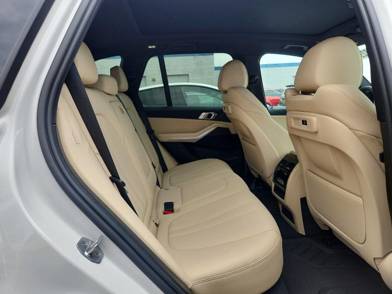 55458296 :رقم المزاد ، 5UXCR4C08N9N36265 vin ، 2022 Bmw X5 مزاد بيع