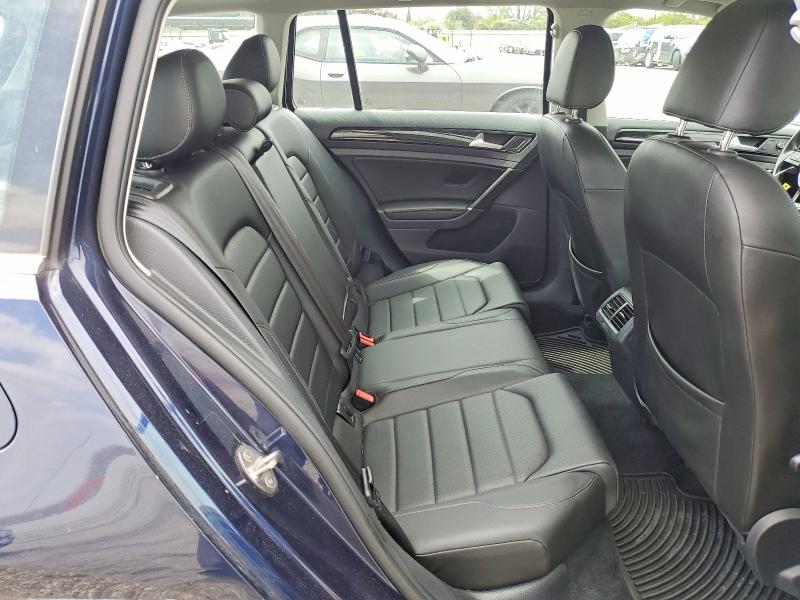 2018 Volkswagen Golf Sportwagen მანქანა იყიდება აუქციონზე, vin: 3VWL17AU4JM767110, აუქციონის ნომერი: 53492906