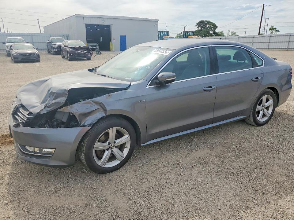Auction sale of the 2015 Volkswagen Passat, vin: 1VWAT7A31FC099610, lot number: 55410226