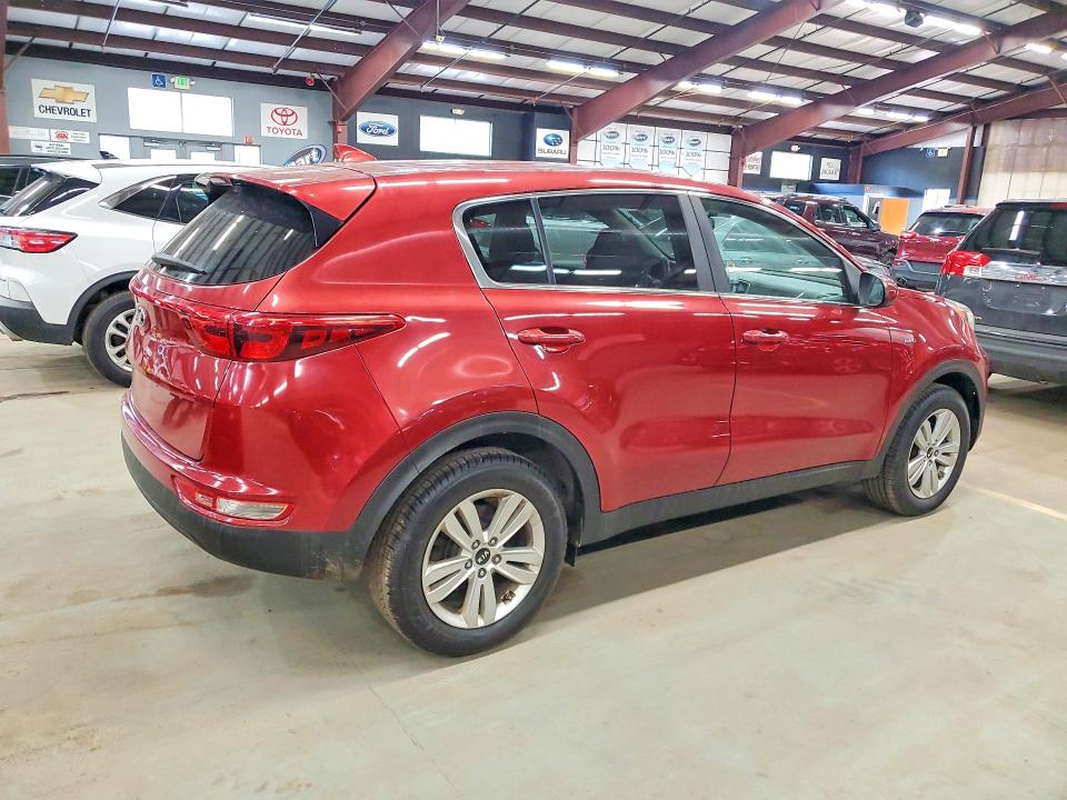 Продажа на аукционе авто 2017 Kia Sportage, vin: KNDPMCAC1H7157133, номер лота: 53018656
