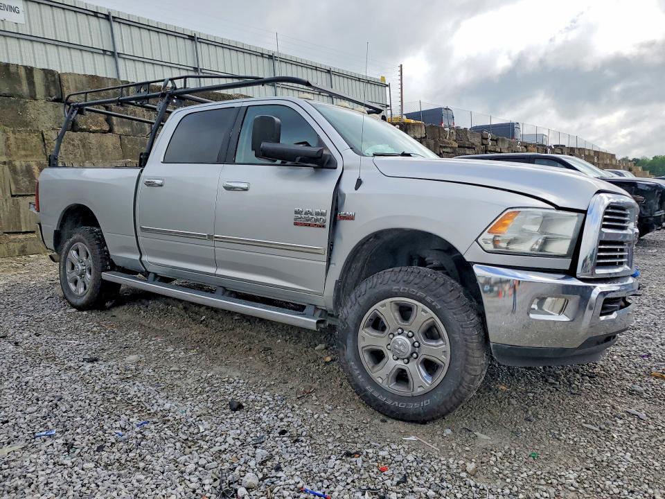 54971746 :رقم المزاد ، 3C6UR5DJ8FG537332 vin ، 2015 Ram 2500 مزاد بيع