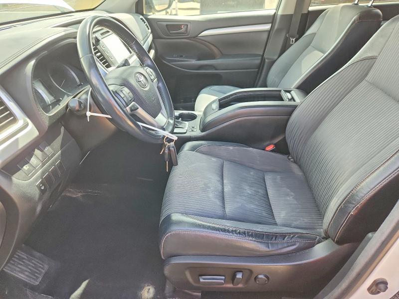 53346786 :رقم المزاد ، 5TDBZRFHXHS419188 vin ، 2017 Toyota Highlander مزاد بيع