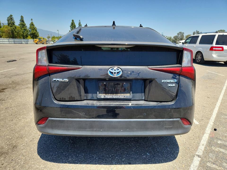 54529526 :رقم المزاد ، JTDKAMFU5N3180587 vin ، 2022 Toyota Prius مزاد بيع