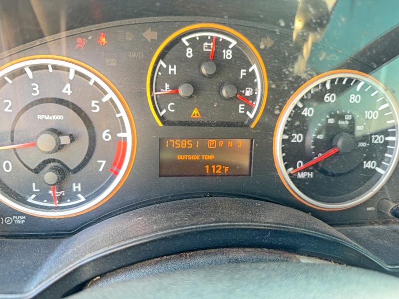 52960526 :رقم المزاد ، 1N6AA07GX8N313931 vin ، 2008 Nissan Titan مزاد بيع